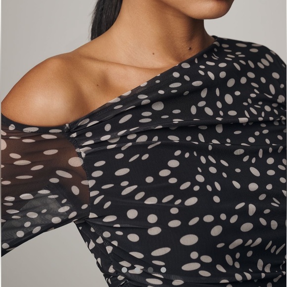 Maeve Asymmetrical Mesh Top - Picture 3 of 4